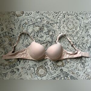 Victoria's Secret Pink Lace T-Shirt Bra